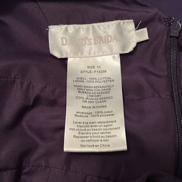 David’s Bridal Purple Short V-Neck Ruched Bridesmaid Dress A-Line Wedding Formal - Picture 5 of 7